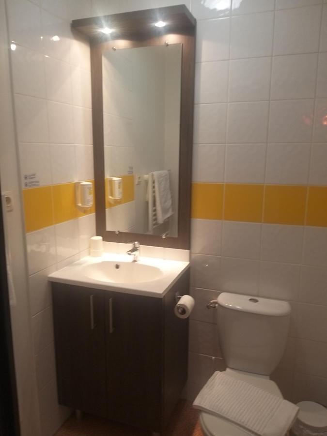 Studio Privatif Dans Hotel Residence Nimes Gare Exterior photo